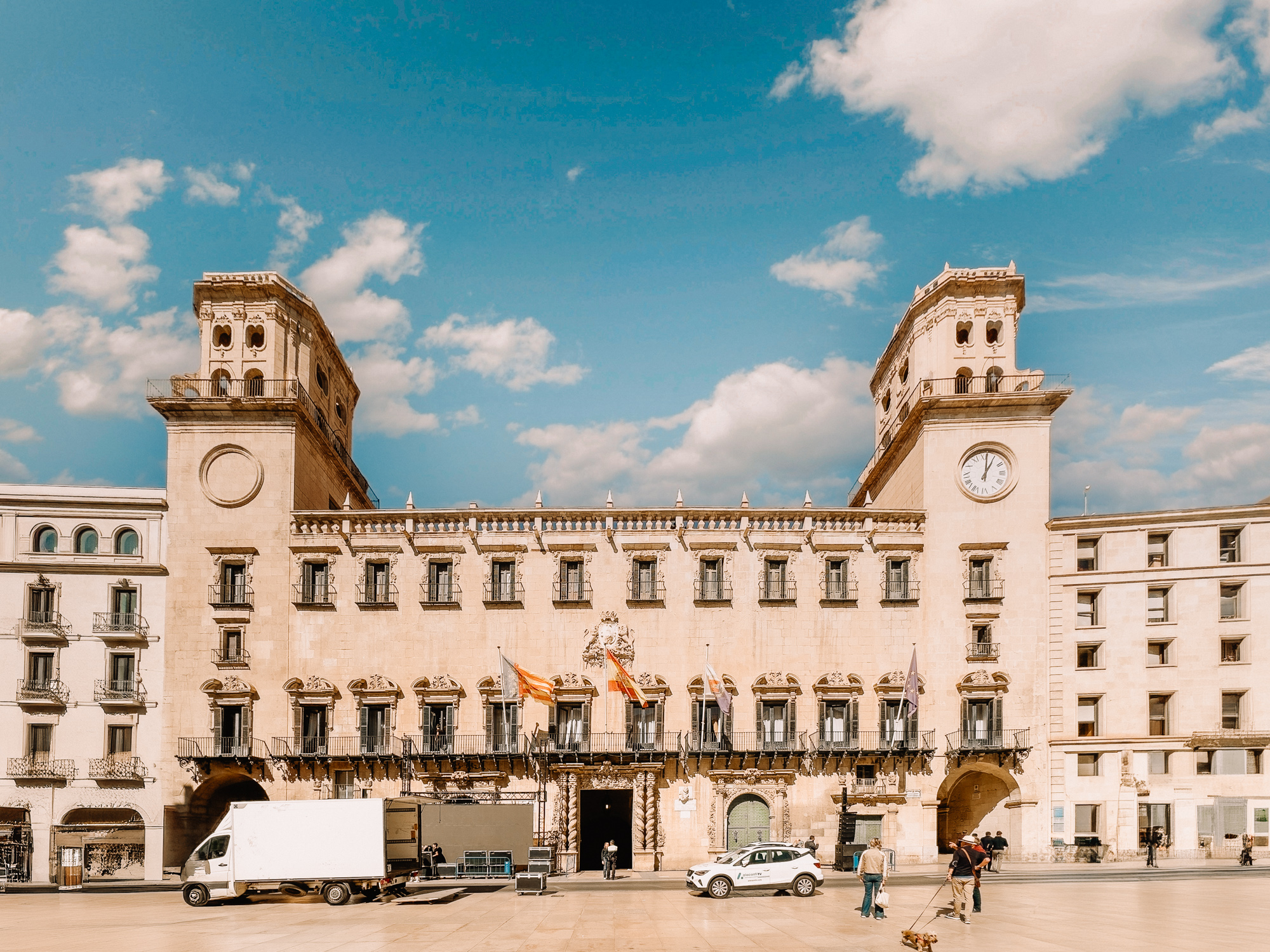 placeholder image sq