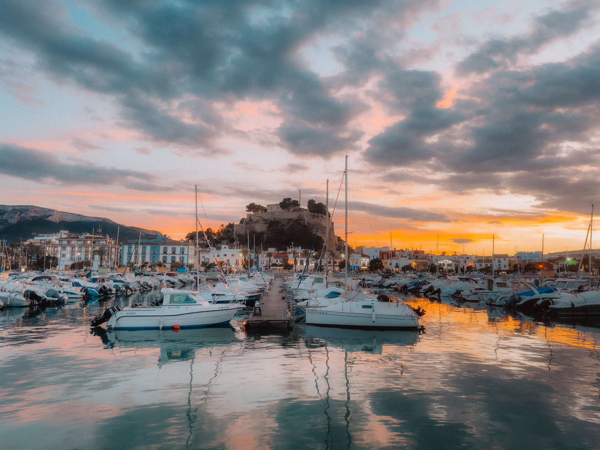 placeholder image sq